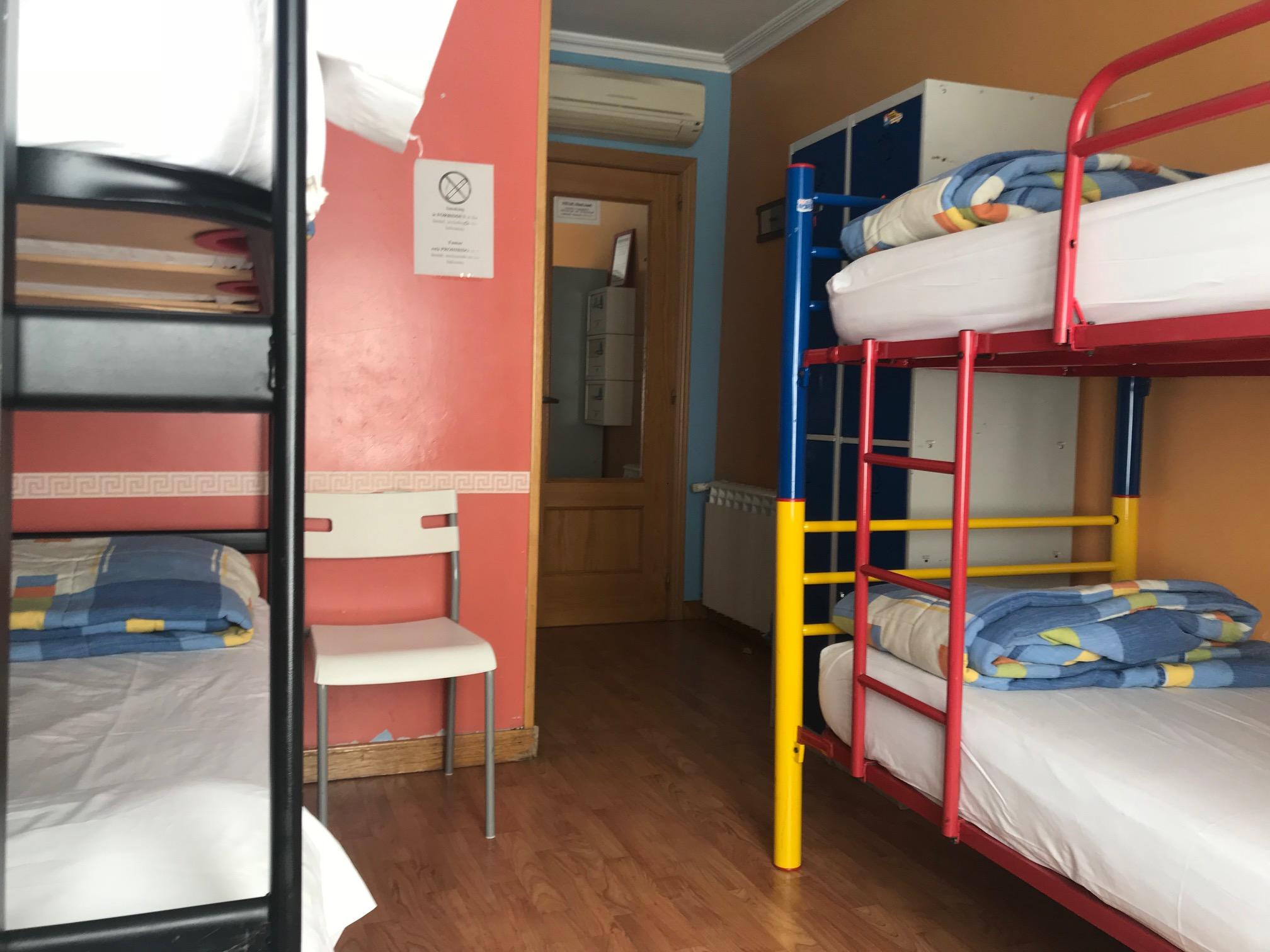 Rc Miguel Angel Hostel Madrid Buitenkant foto Hostel in Madrid, Spain