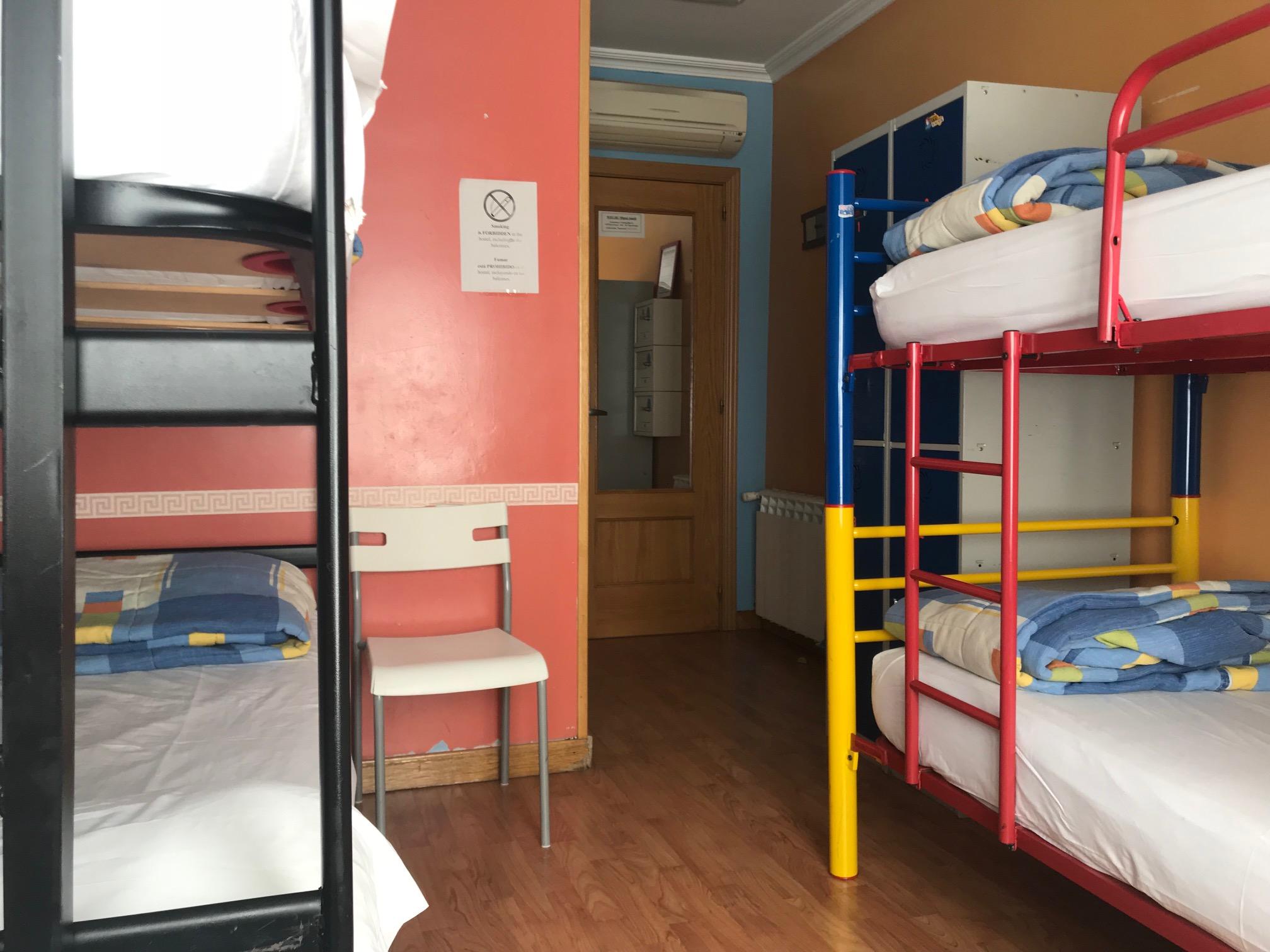 Rc Miguel Angel Hostel Madrid Buitenkant foto Hostel in Madrid, Spain