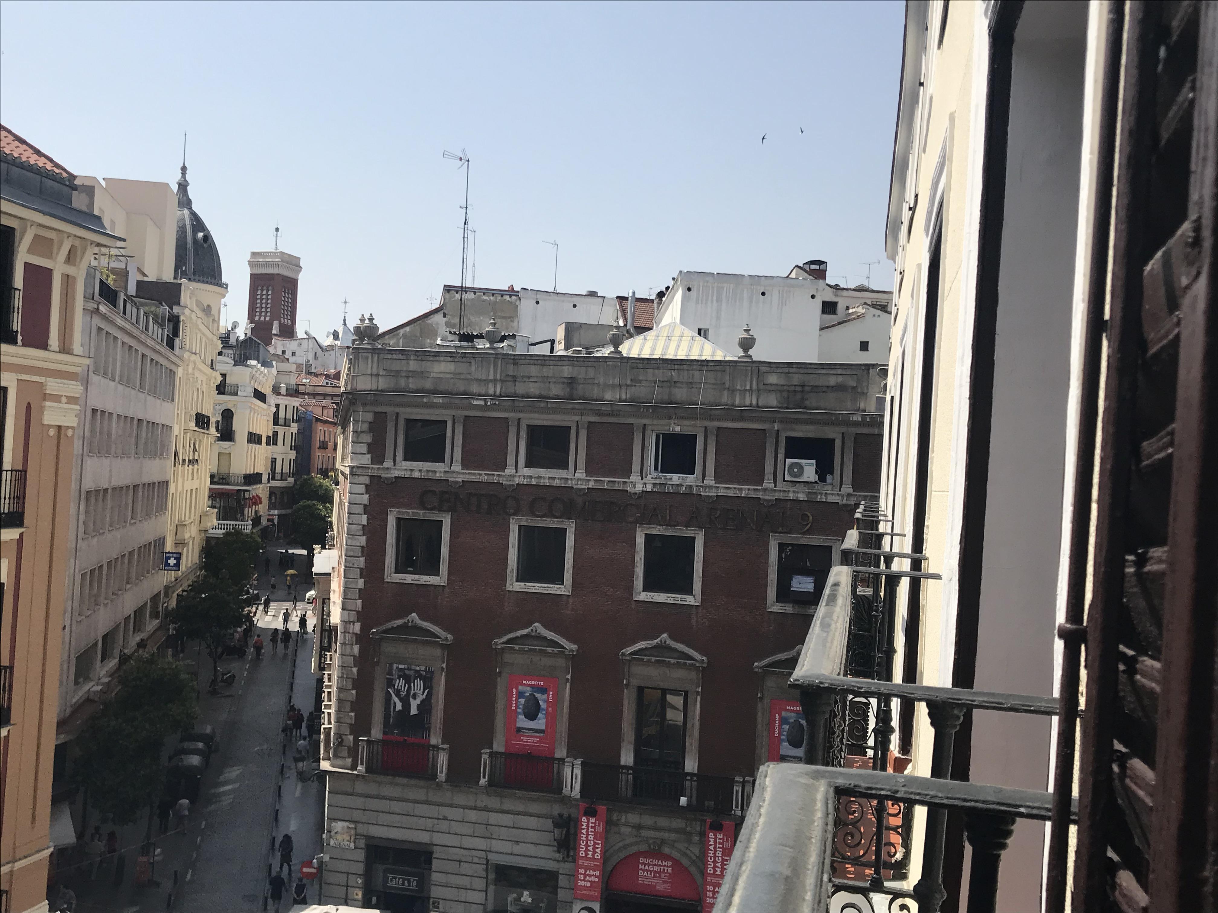 Rc Miguel Angel Hostel Madrid Buitenkant foto The building in 2019