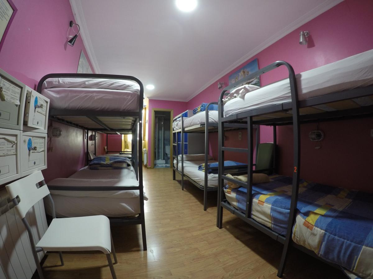 Rc Miguel Angel Hostel Madrid Buitenkant foto Hostel in Madrid, Spain